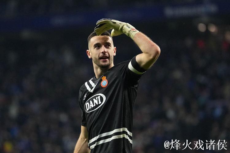 每体:特尔施特根的回归不会影响霍安-加西亚的注册 每体:特尔施特根的回归不会影响霍安-加西亚的注册