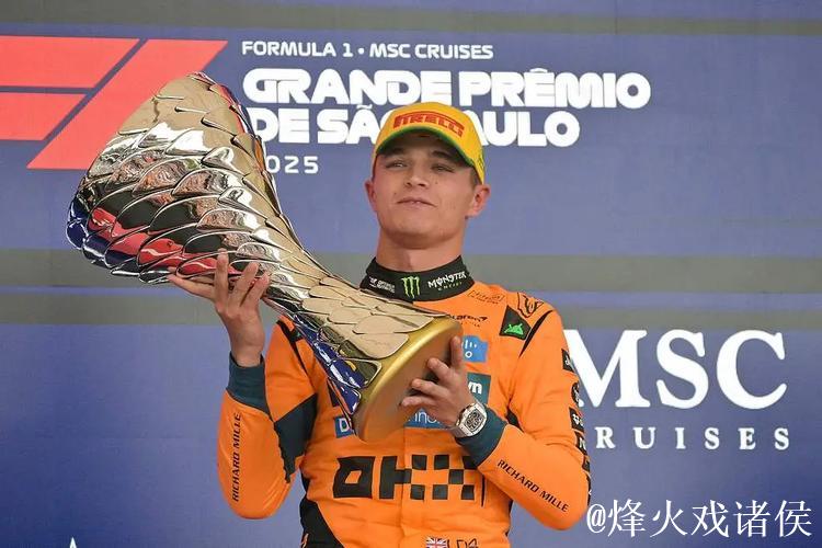 F1圣保罗站:诺里斯摘桂冠 维斯塔潘从维修区起步勇夺第3 F1圣保罗站:诺里斯摘桂冠 维斯塔潘从维修区起步勇夺第3