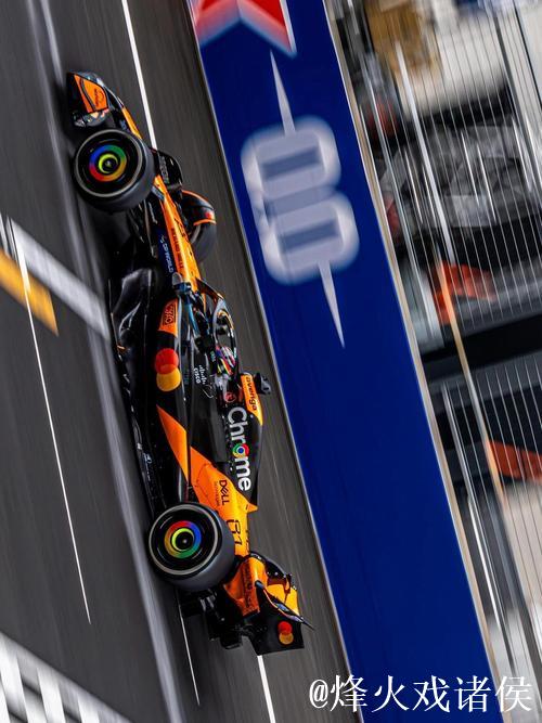 F1迈阿密站:皮亚斯特里三连冠,迈凯伦强势霸占前两名 F1迈阿密站:皮亚斯特里三连冠,迈凯伦强势霸占前两名